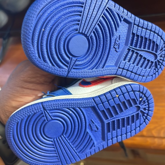 Kids Air Jordan - Picture 5 of 5